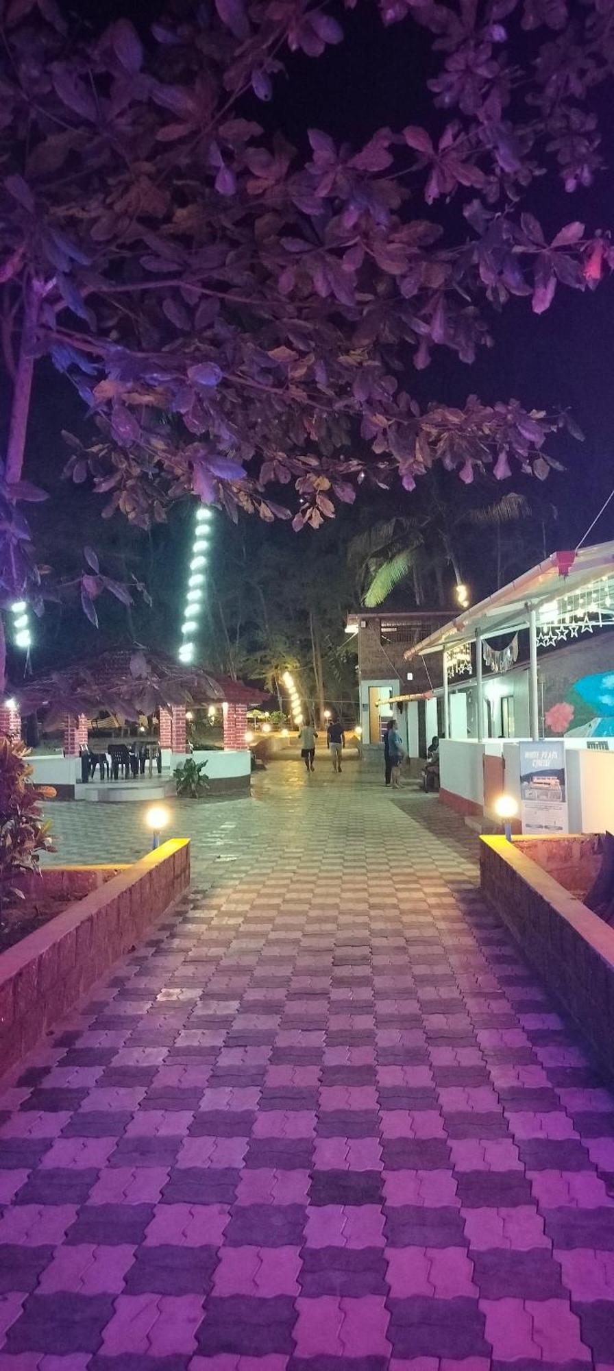 White Sand Beach Stay Resort Kumta Eksteriør billede
